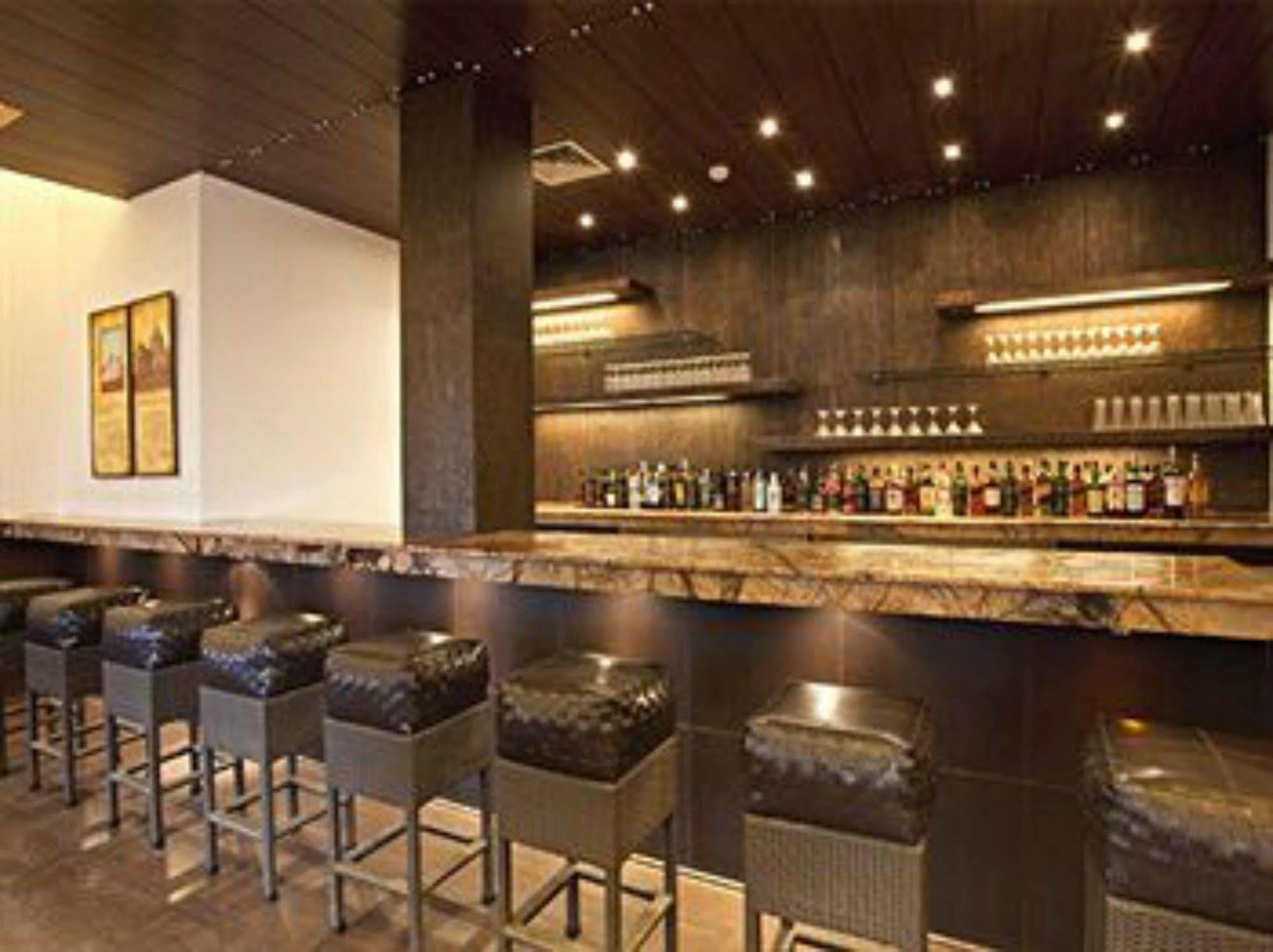 Lemon Tree Hotel, Tarudhan Valley, Manesar Gurgaon Exterior photo
